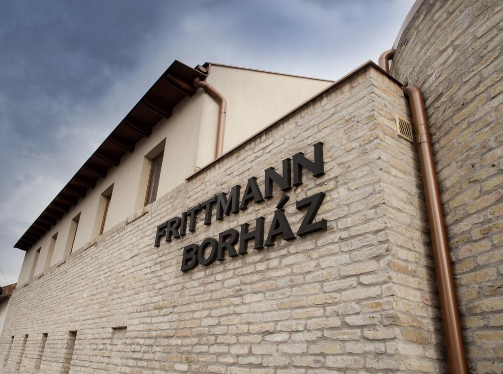 Frittmann Borház Panzió Soltvadkert Kültér fotó